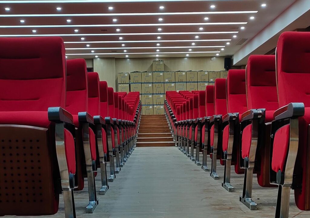 Movable Auditorium Seating VG 6324 PROJECT